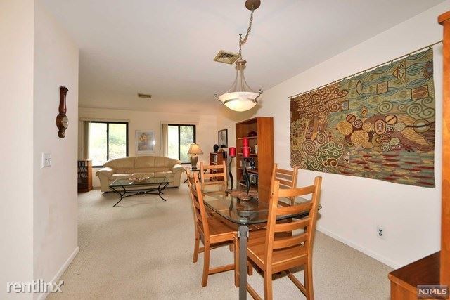 Primary Photo - 1 br, 1 bath Condo - 50 Rock Rd Apt B10