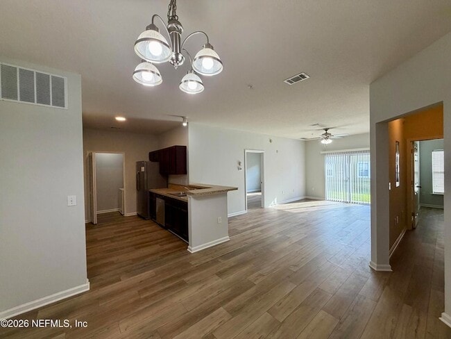 Building Photo - 6916 Ortega Woods Dr