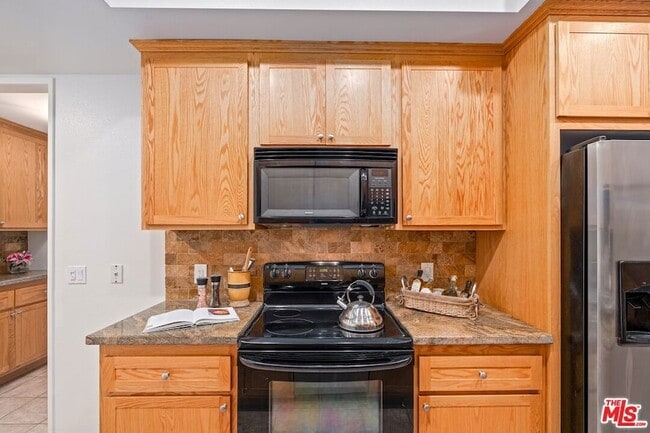 Building Photo - 306 Bora Way