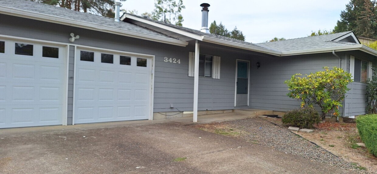 Foto principal - 3424 NW Satinwood St