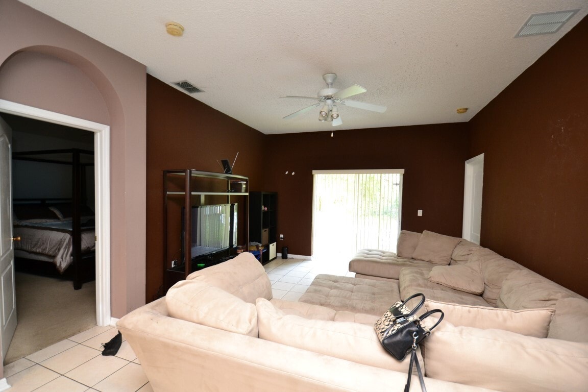 Building Photo - Fantastic Lake Nona area 4 BR 2 BA home in...
