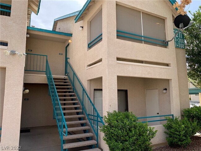 Building Photo - 5211 S Lindell Rd