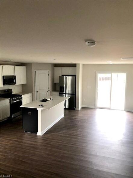 Building Photo - 6022 Wren Dr