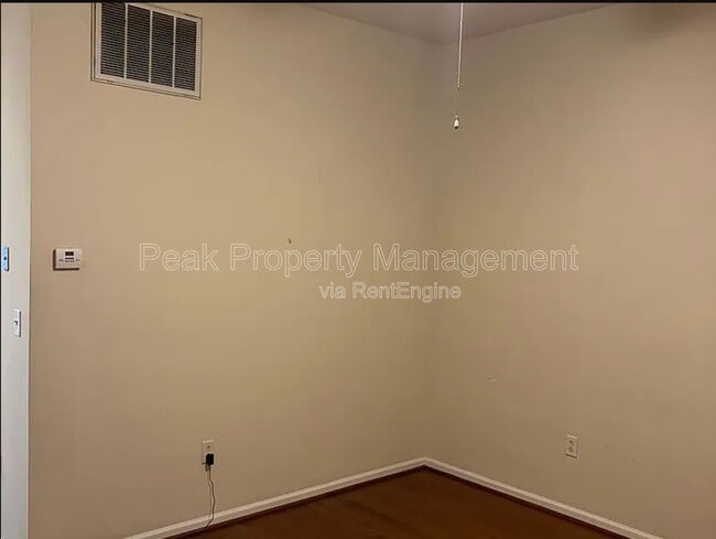 Photo - 1106 W Main St Apartment