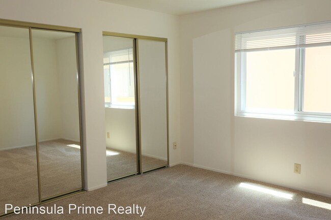 Building Photo - 1400 San Carlos Ave
