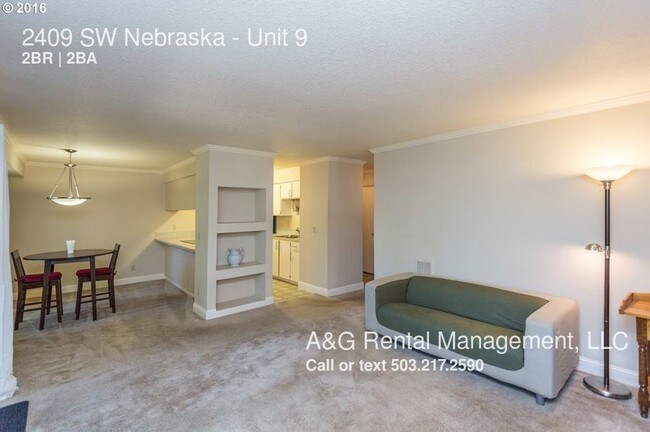 Foto del edificio - 2409 SW Nebraska St