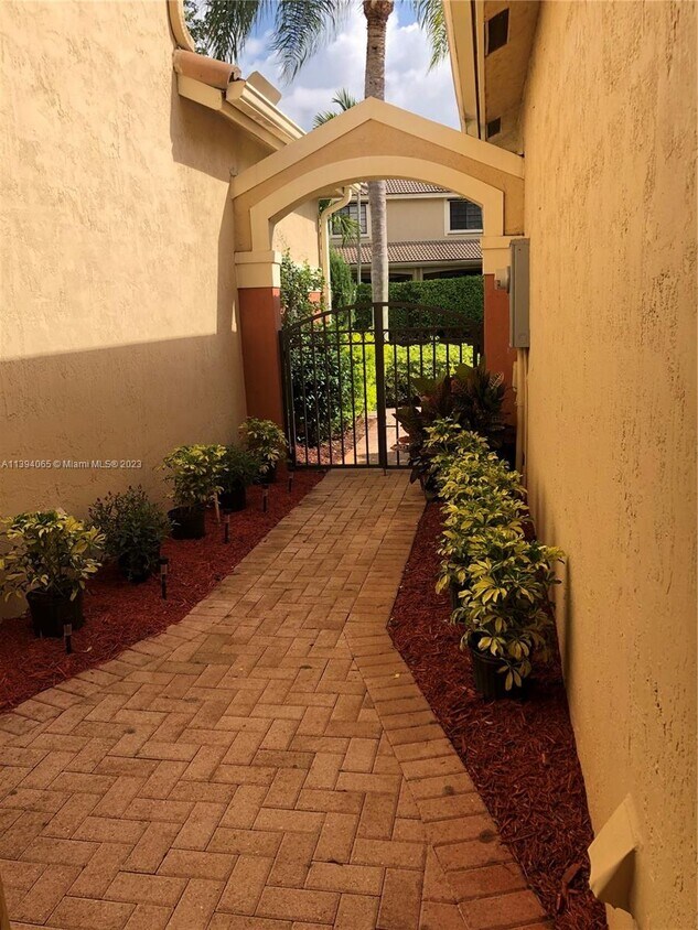4146 Forest Dr, Weston, FL 33332 Townhome Rentals in Weston FL