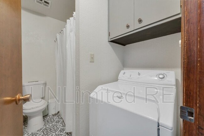 Foto del edificio - 2411 Black Falls Trail