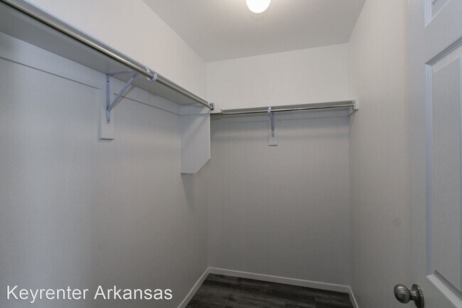 Building Photo - 3 br, 2 bath House - 291 Justin St