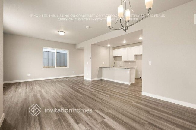 Building Photo - 11480 Sanderling St
