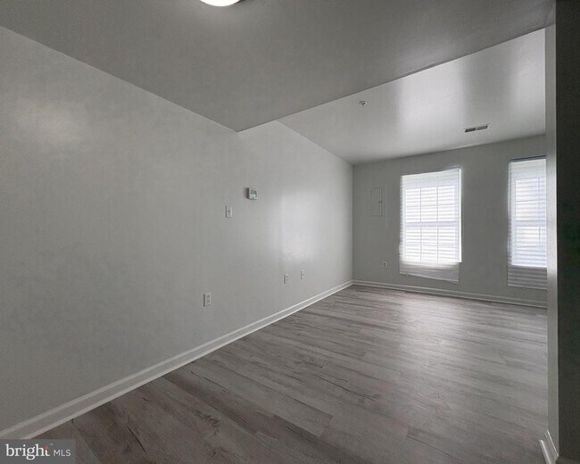 Foto del edificio - 132 N Altamont Ave
