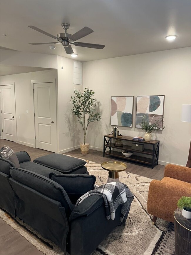 Interior Photo - The Prairie at Chaffee Crossing