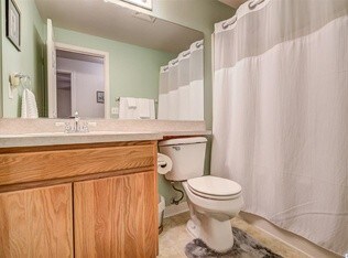 Foto del edificio - 8407 Nash Dr