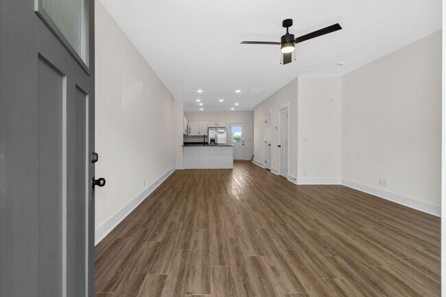Foto del edificio - Pet Friendly Two Bedroom!