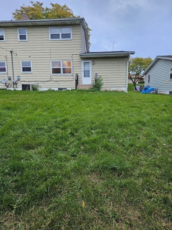 Building Photo - 6201-6203 Hammersley Rd