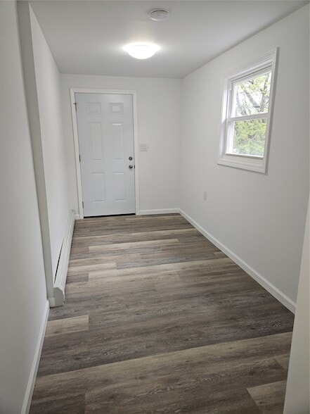 Building Photo - 120 Henry St