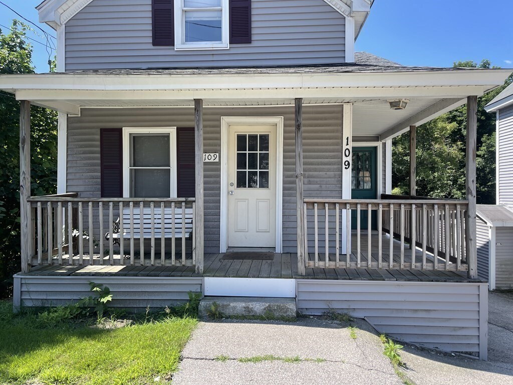 109 Main St Unit 1, Millbury, MA 01527 Room for Rent in Millbury, MA