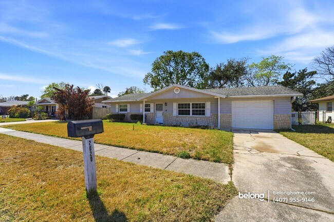 Building Photo - 2020 Oriole Ln