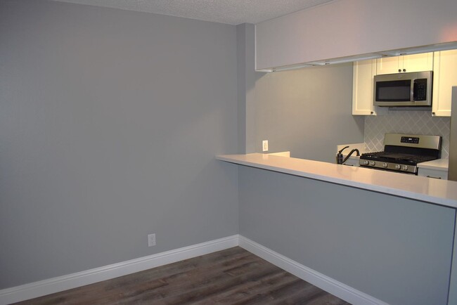 Foto del edificio - Updated condo unit!