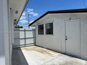 Building Photo - 11225 SW 47th Terrace