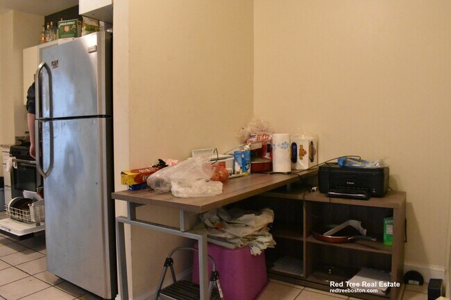 Foto del edificio - 114 Everett St