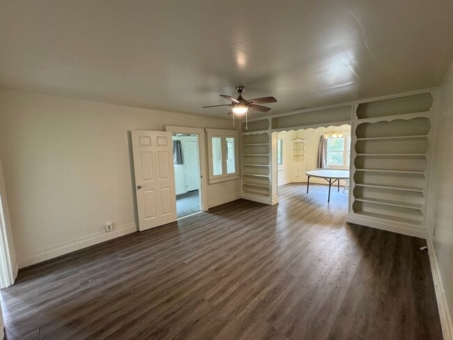 Building Photo - Quiet Fillmore Living