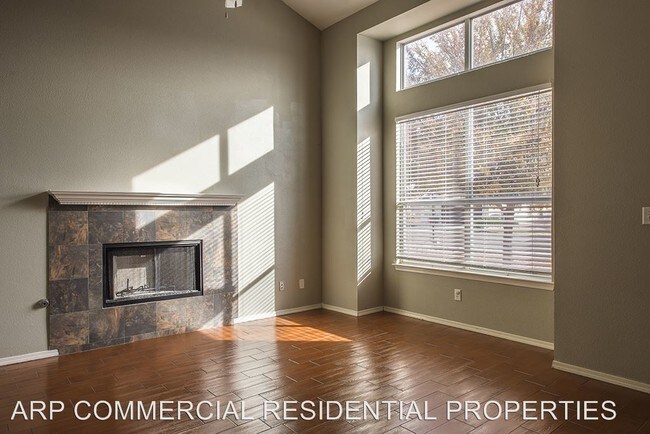 Building Photo - 3 br, 2 bath House - 701 Portillo Dr