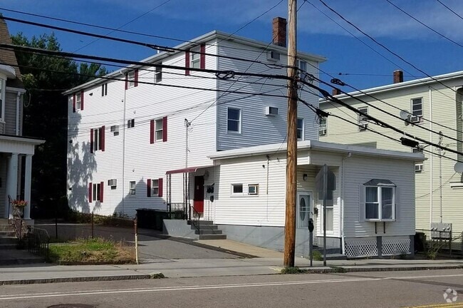 Building Photo - 11 Nichols Ave