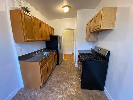 Foto del edificio - 3 bedroom in Bronx NY 10468