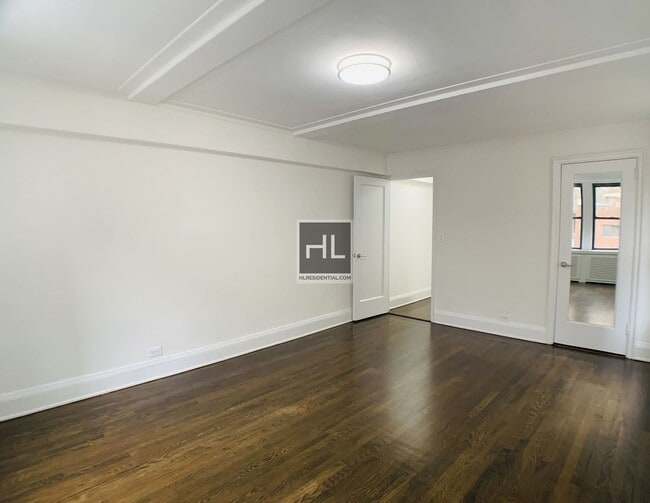 Building Photo - FLEX 3 BED IN MURRAY HILL