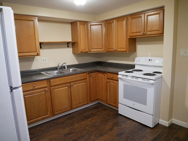 Building Photo - 252 Parshall Ln