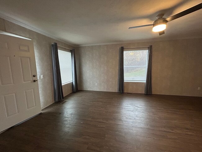 Building Photo - 2361 Oakgrove Dr