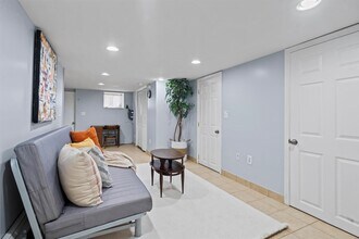 Building Photo - 41 Irving St