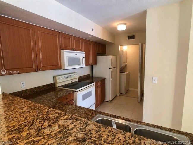 Foto del edificio - 13820 NE 3rd Ct