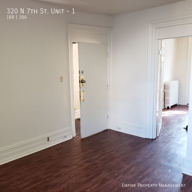 Foto del edificio - 1st Floor: 1 Bedroom / 1 Bathroom Apartmen...