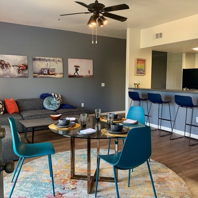 Interior Photo - Stone Avenue Standard