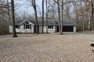 Building Photo - 83 Verbena Rd