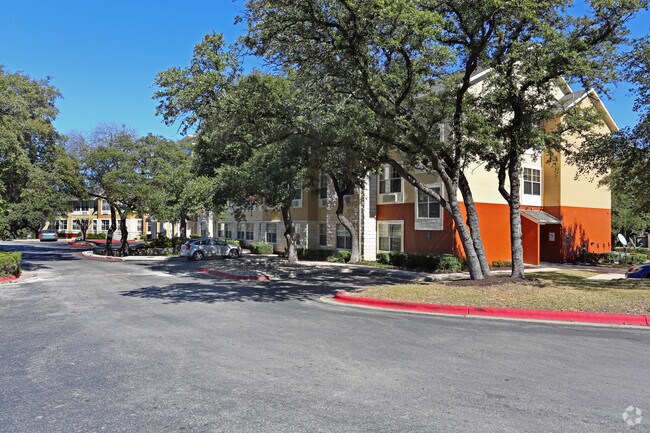 Furnished Studio - Austin - 4