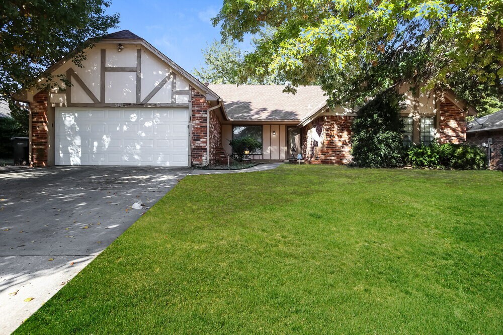Primary Photo - 9713 Hummingbird Ln