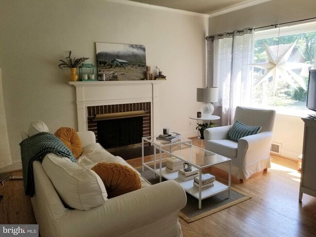 Foto del edificio - 1243 N Vermont St