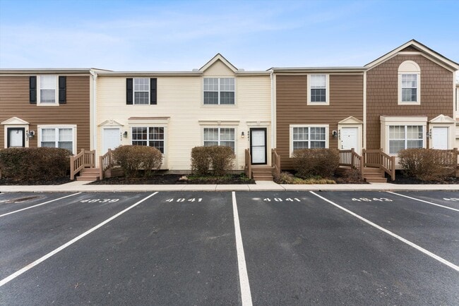 Building Photo - 4841 Stoneybrook Blvd