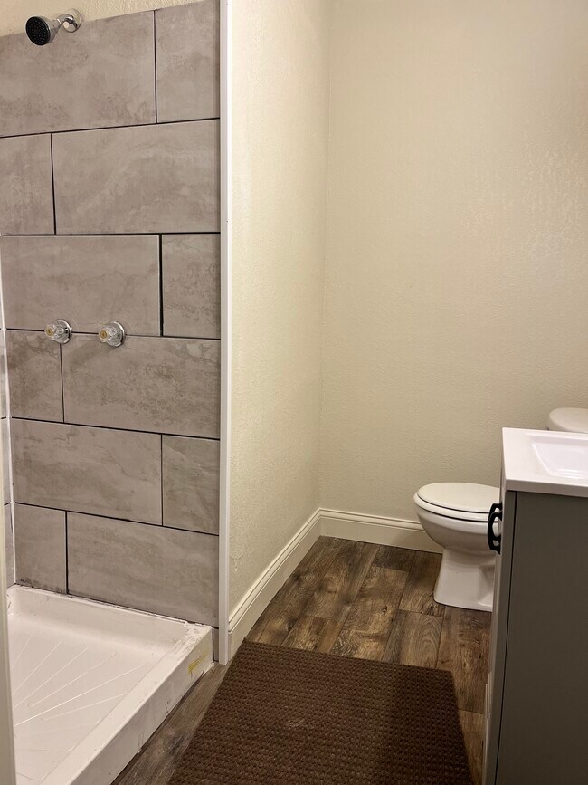 Foto del edificio - 14108 1st St