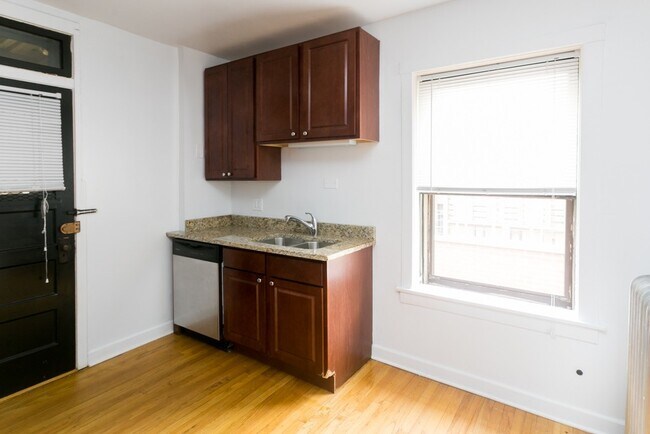 Foto del edificio - 2220 W Ainslie St