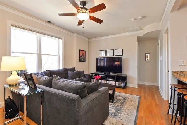 Foto principal - 3737 N Leavitt St