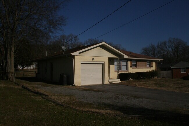 Building Photo - 197 Jacksonian Dr