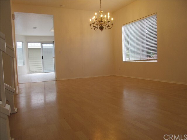 Building Photo - 462 Monroe