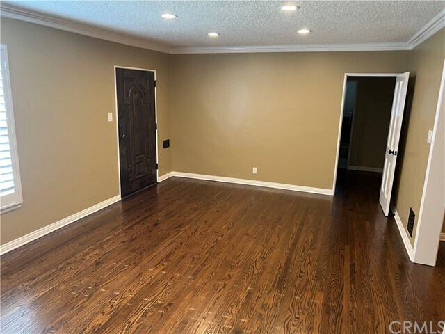 Foto del edificio - 245 N Cresta Ave