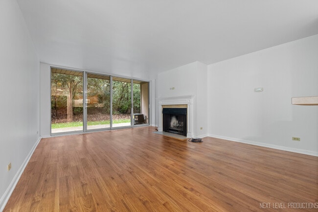 Building Photo - 5830 Oakwood Dr