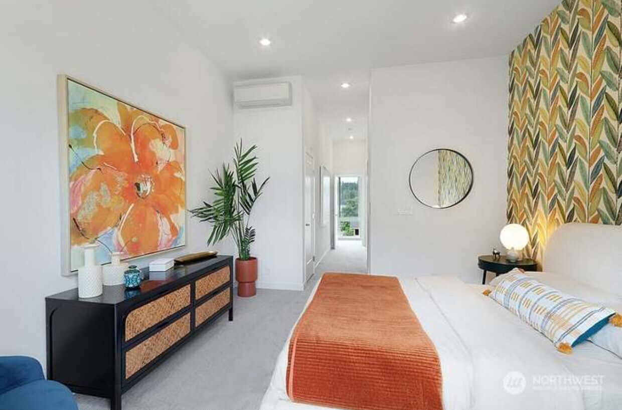 Foto principal - 2025 25th Ave S