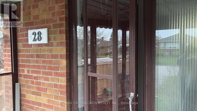 Building Photo - 28 Brenda Crescent